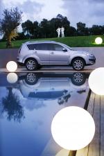 Citroen C-Crosser 2008 года